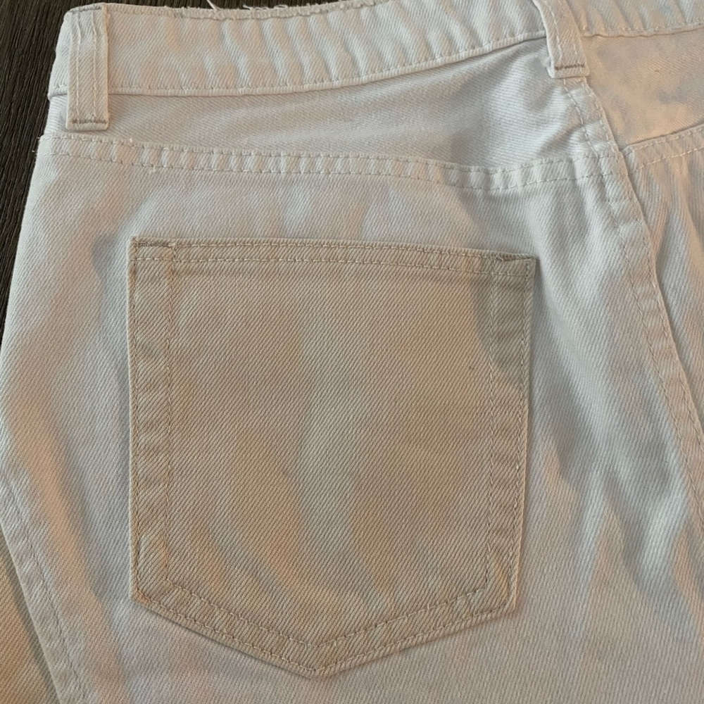 Free People Ivory Denim Mini Skirt. Sz 28 - Picture 6 of 13